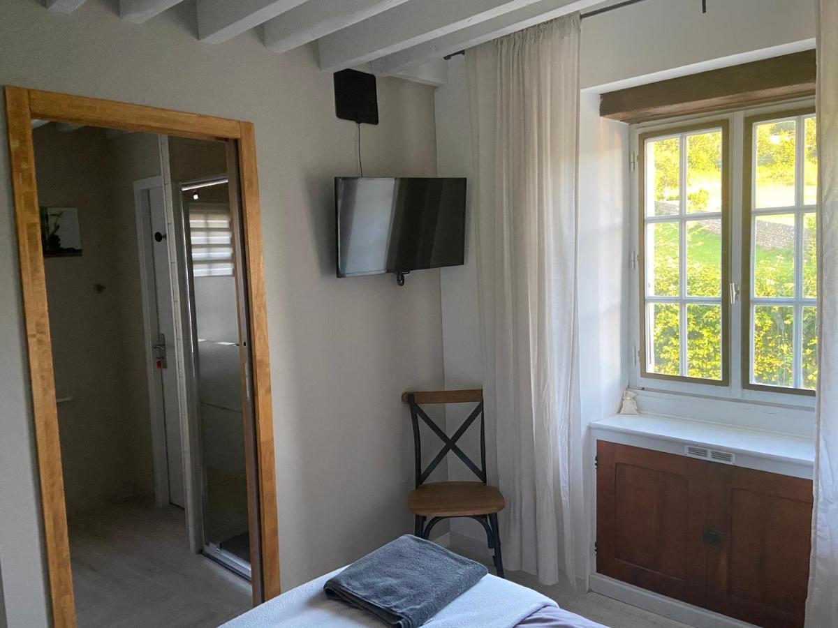 Le Regrimet Avec Parking Gratuit Et Prive Bed & Breakfast Lens-Lestang Exterior photo