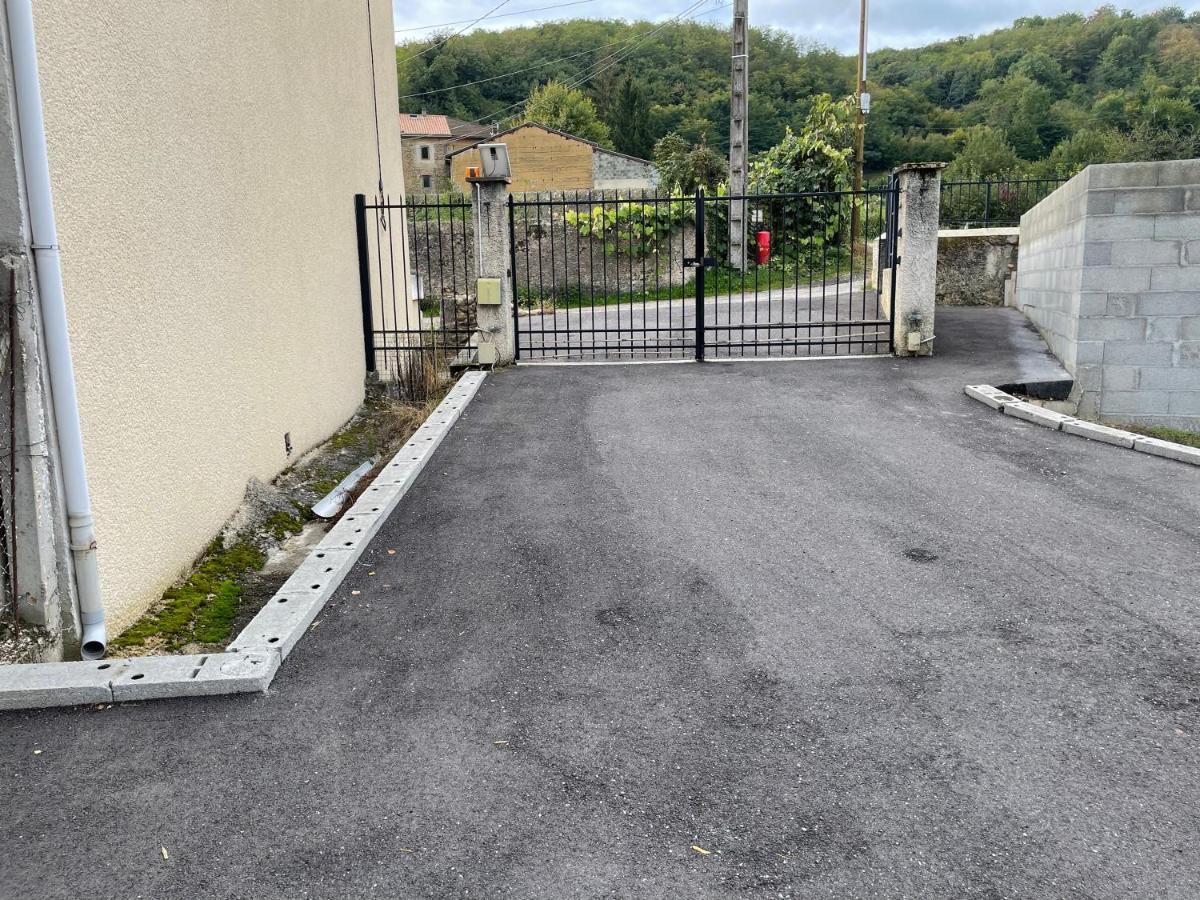 Le Regrimet Avec Parking Gratuit Et Prive Bed & Breakfast Lens-Lestang Exterior photo
