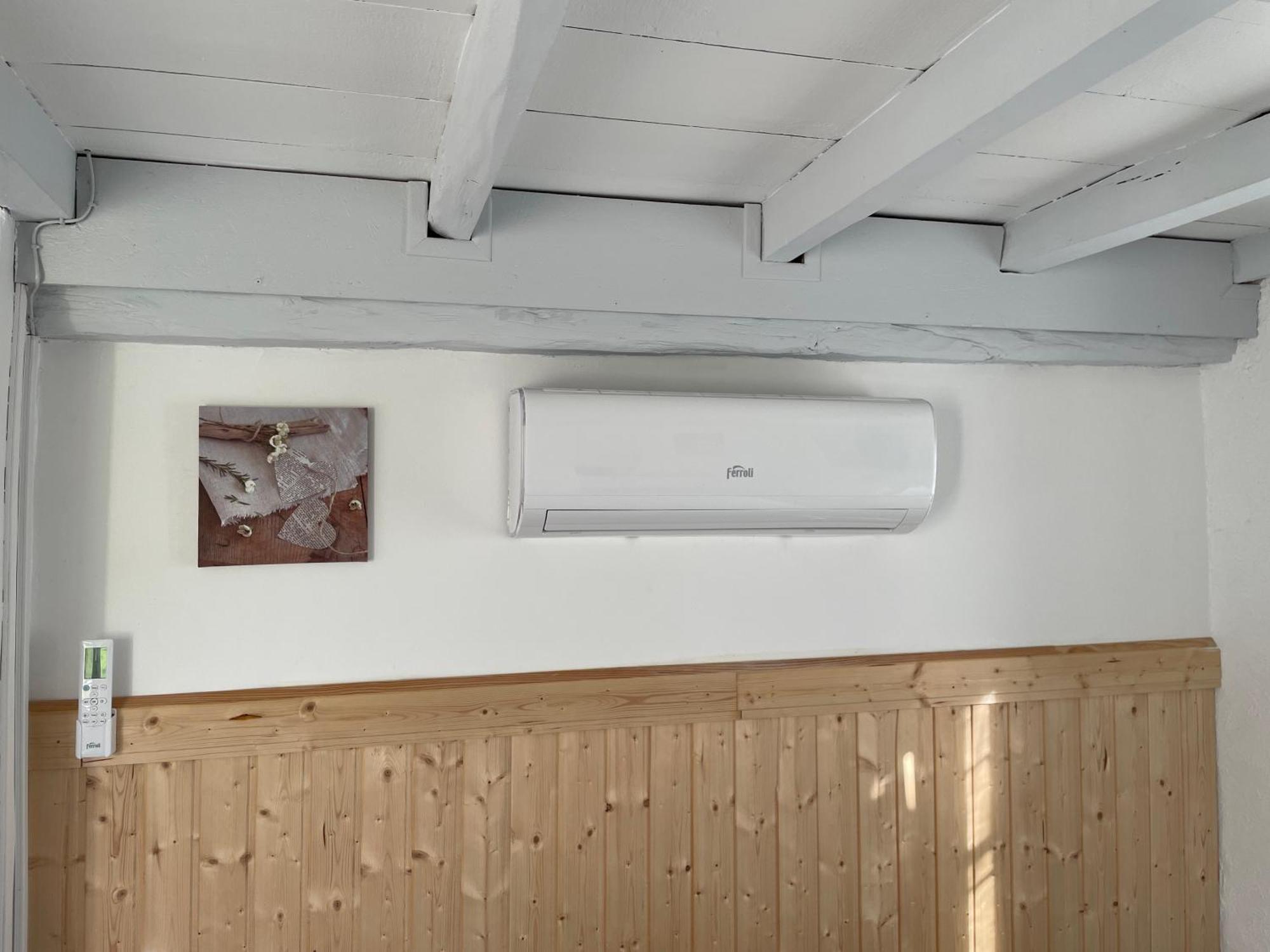 Le Regrimet Avec Parking Gratuit Et Prive Bed & Breakfast Lens-Lestang Exterior photo